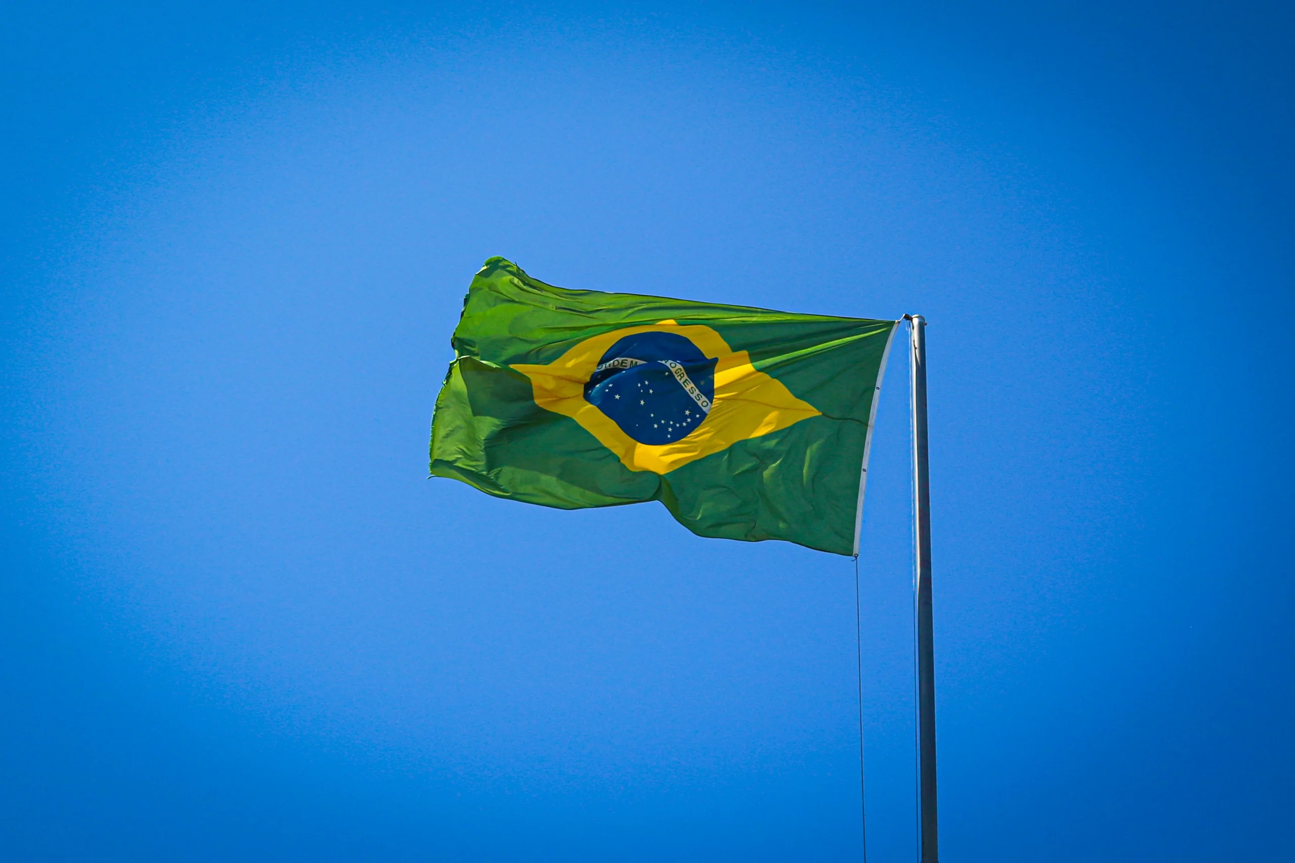 Brasilia aikoo kielt&auml;&auml; nettipelaamisen peliriippuvuushuolien vuoksi