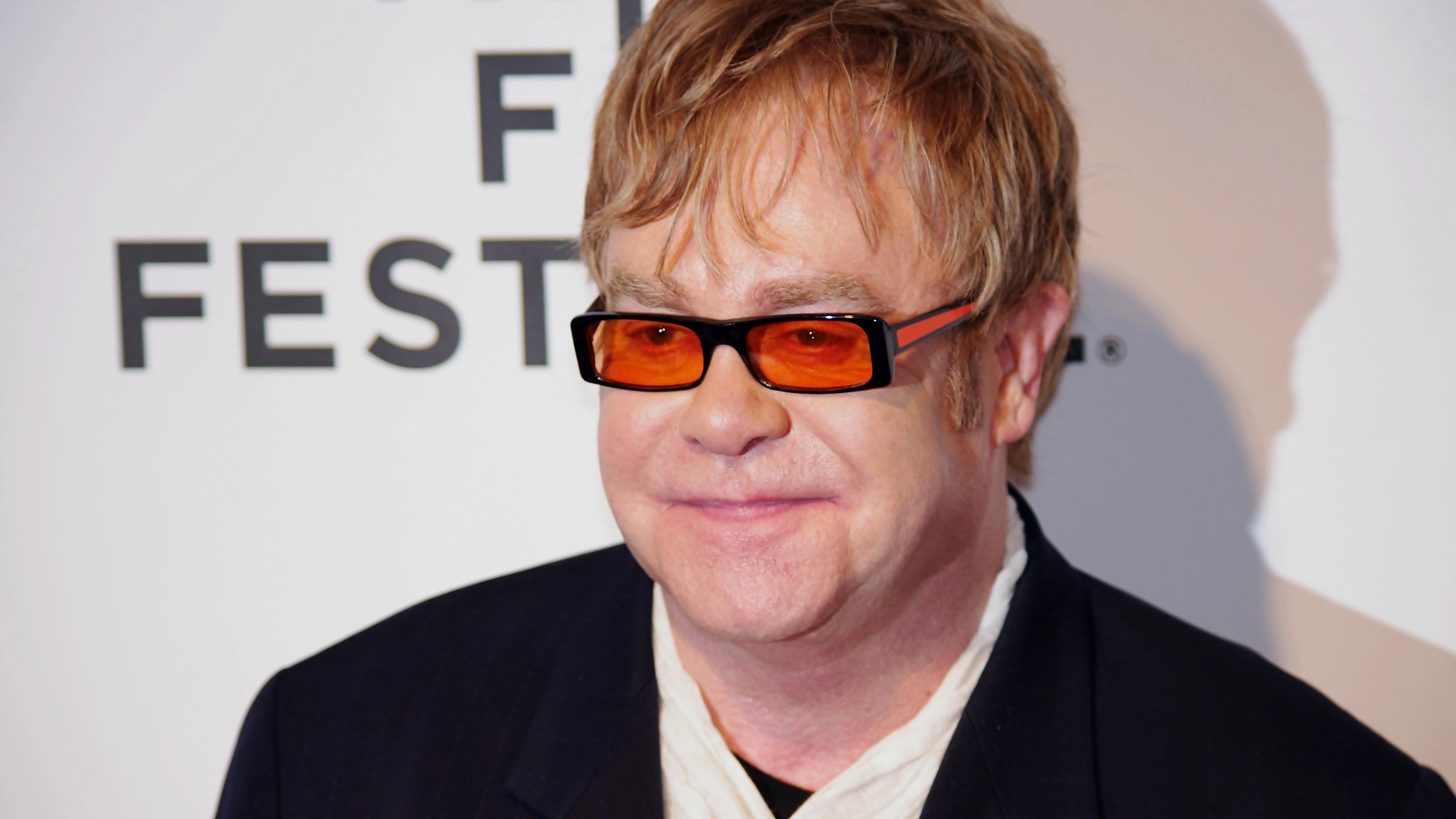 Useat taiteilijat, mukaan lukien Elton John, tuomitsevat Iso-Britannian teko&auml;lyyn liittyv&auml;n tekij&auml;noikeussuunnitelman