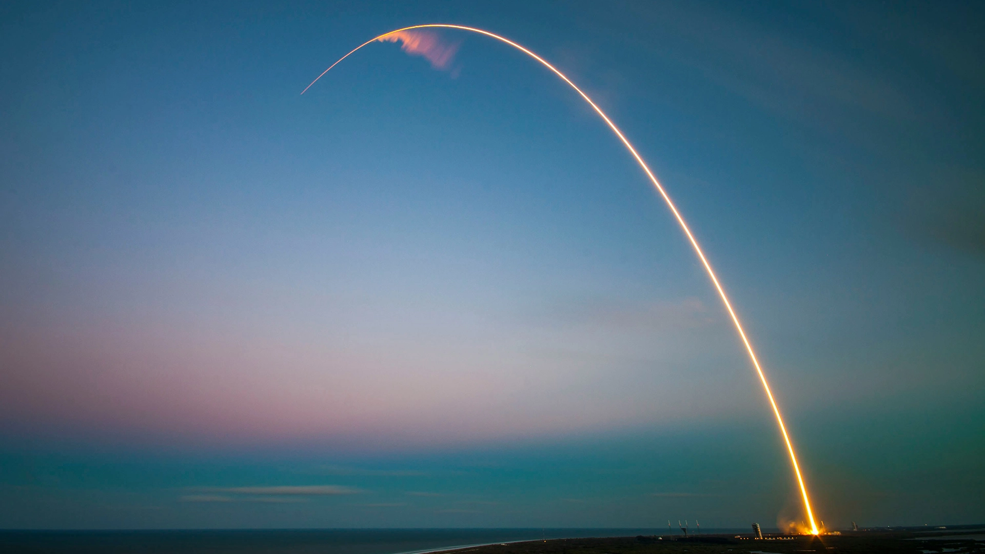 SpaceX:n Starship r&auml;j&auml;ht&auml;&auml;, ep&auml;onnistuen testilennoissa kolmannen kerran per&auml;kk&auml;in