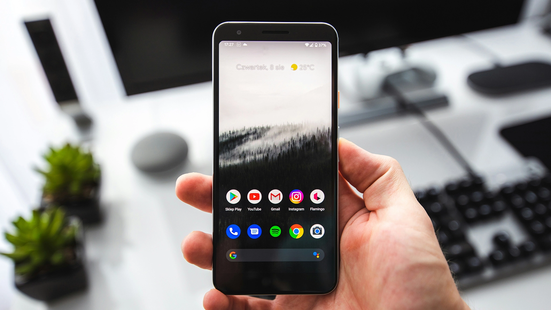 Google julkaisee Android 16:n ja esittelee uusia teko&auml;lyll&auml; vahvistettuja ominaisuuksia